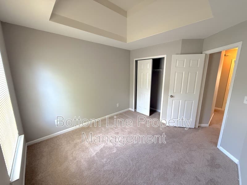 Charlotte House: 1320 Ben Livingston Rd