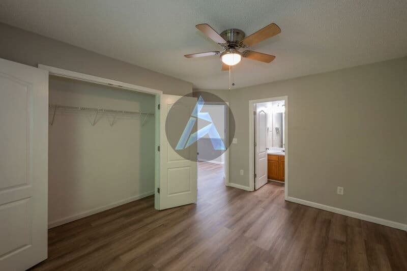 Woodstock Townhome: 437 Red Coat Ln