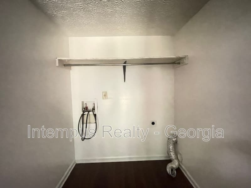 Alpharetta House: 10440 Virginia Pine Ln