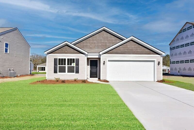 Pooler House: 44 Hawkhorn Ct
