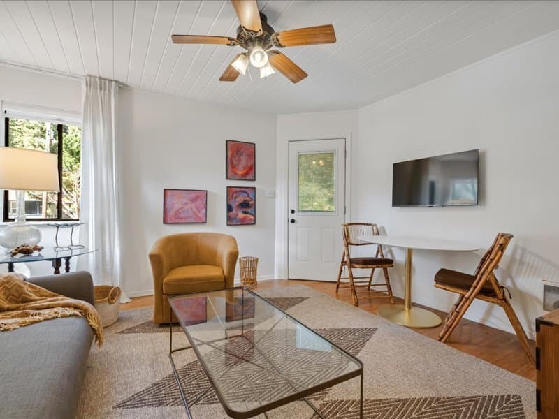 Guerneville Townhome: 14975 River Road