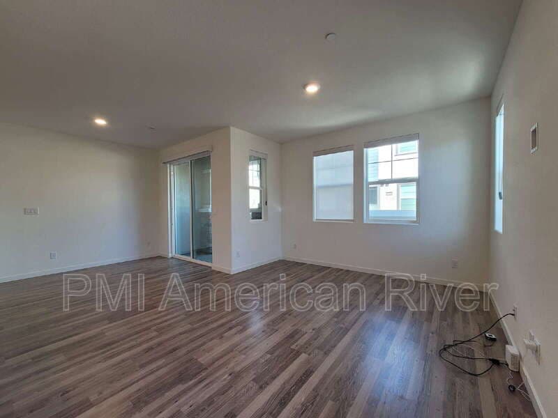 Sacramento House: 3050 River Trout Walk