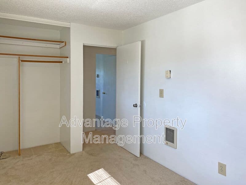 CORVALLIS House: 975 NW GARFIELD Ave