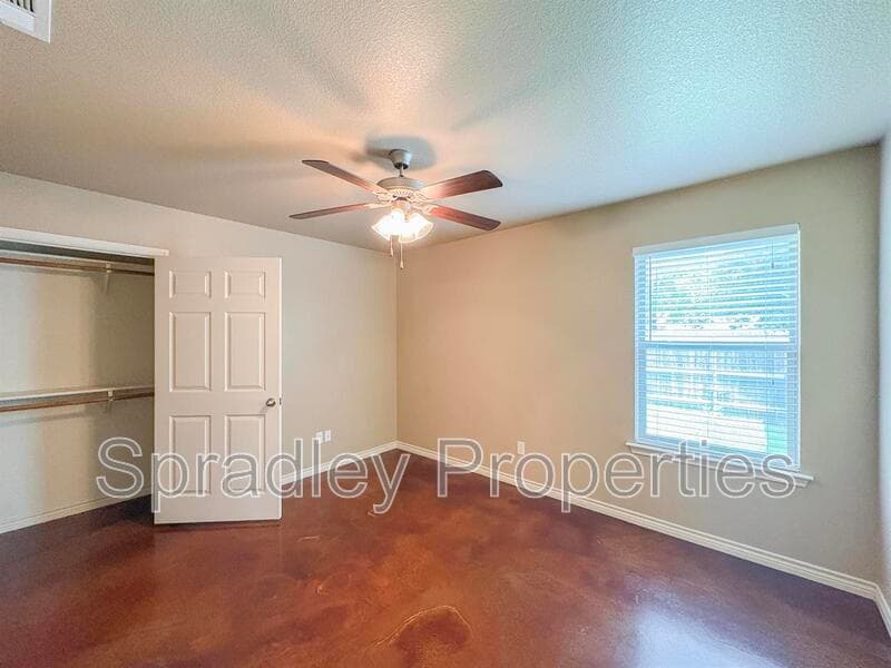 Belton Condo: 749 Laila Ln