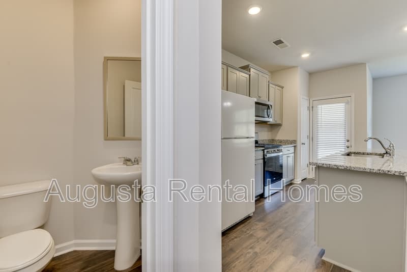 Graniteville House: 818 Quaint Parish Circle