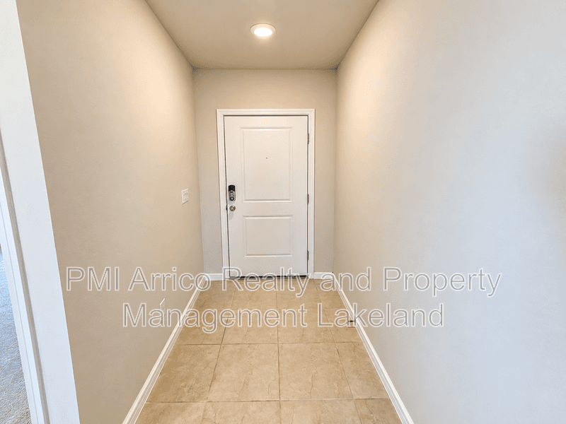 Lakeland House: 5414 Keaton Springs Drive