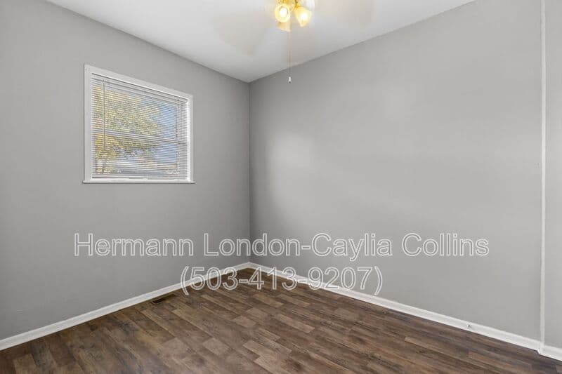 Saint Louis House: 6918 Moellenhoff Street
