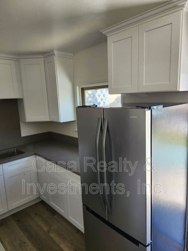 Compton House: 2123 E Piru Street