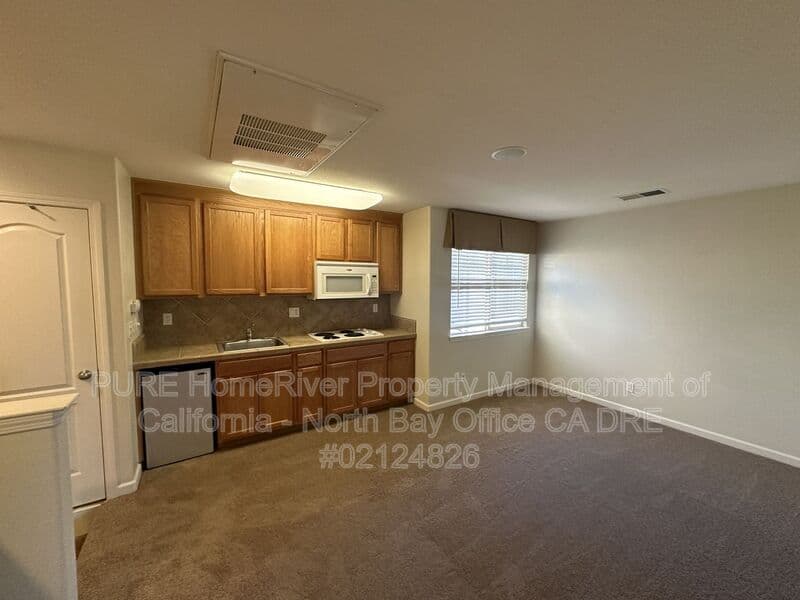Santa Rosa Condo: 2218 Versailles Street