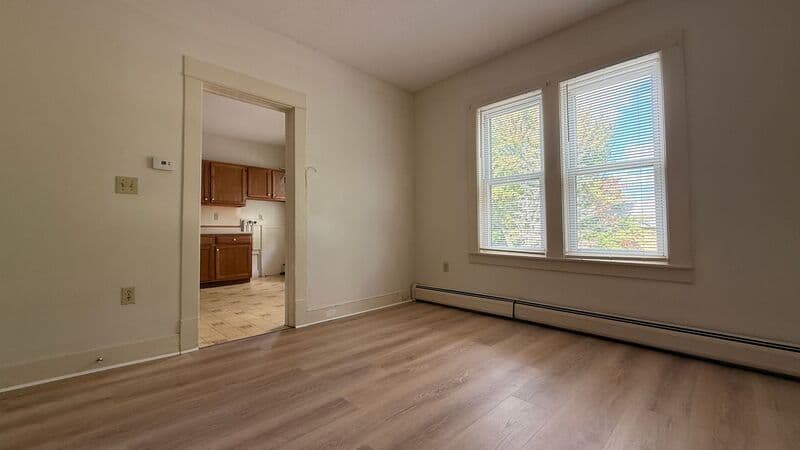 Springfield Condo: 680 Carew St
