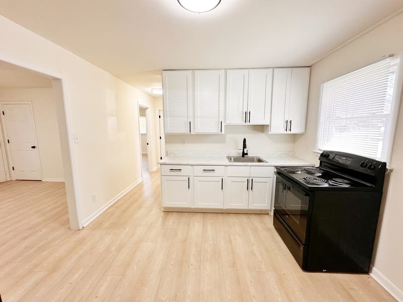 Greensboro Condo: 819 Dana Place - A