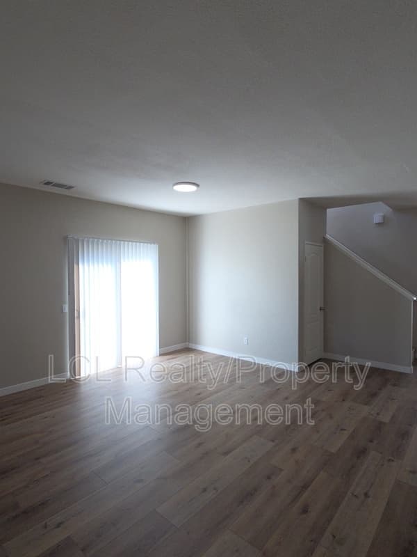 Eastvale House: 6563 Peridot Ct