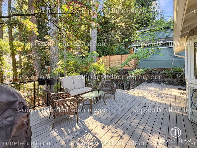 Bellevue House: 12903 NE 28th St