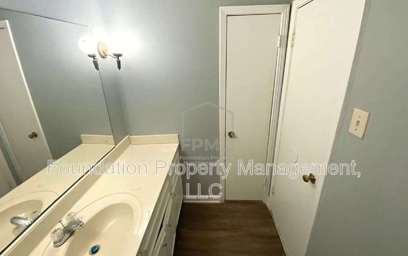 Memphis House: 3083 Dothan Street