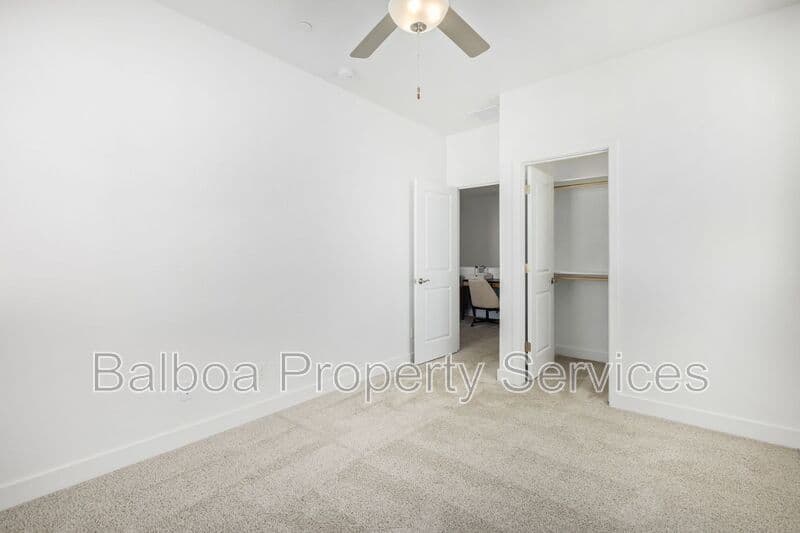 Mesa Townhome: 3230 E Thomas Rd