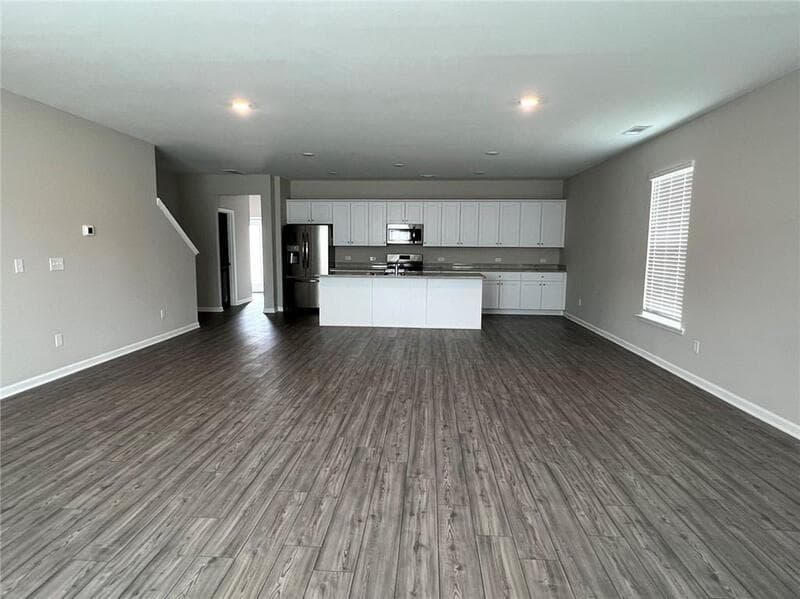 Hoschton House: 2119 Wood Thrush Way