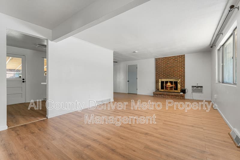 Arvada House: 11741 West 70th Place