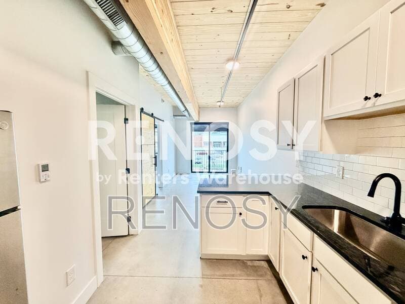 Des Moines Condo: 2701 Ingersoll Ave