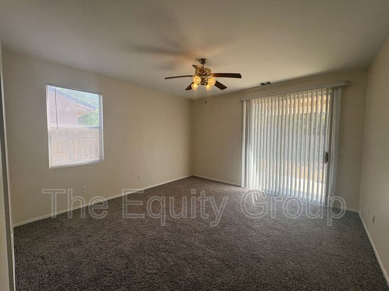 Tulare House: 1515 Cottage Grove Ave