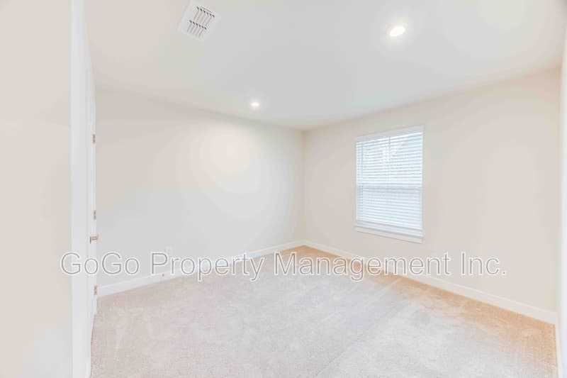 Simpsonville House: 317 Wyandot Way