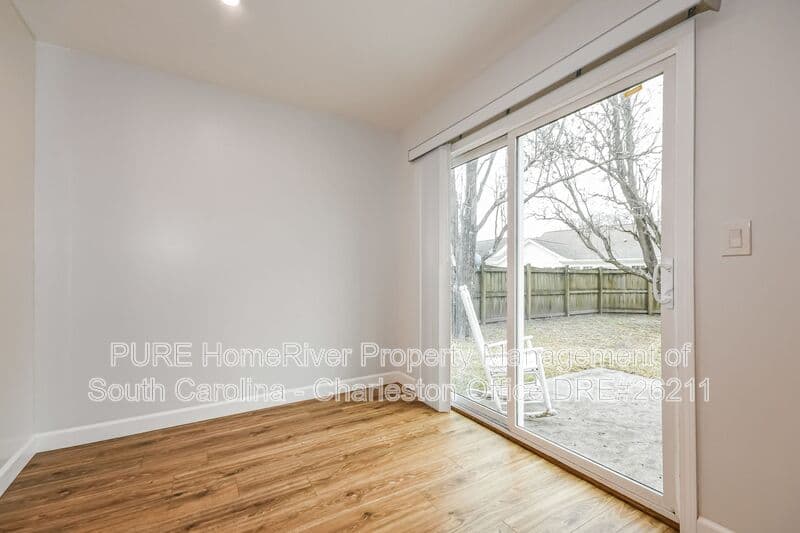 Summerville House: 102 Baldwin Lane