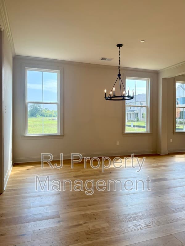 Collierville Townhome: 924 Aldwick Dr