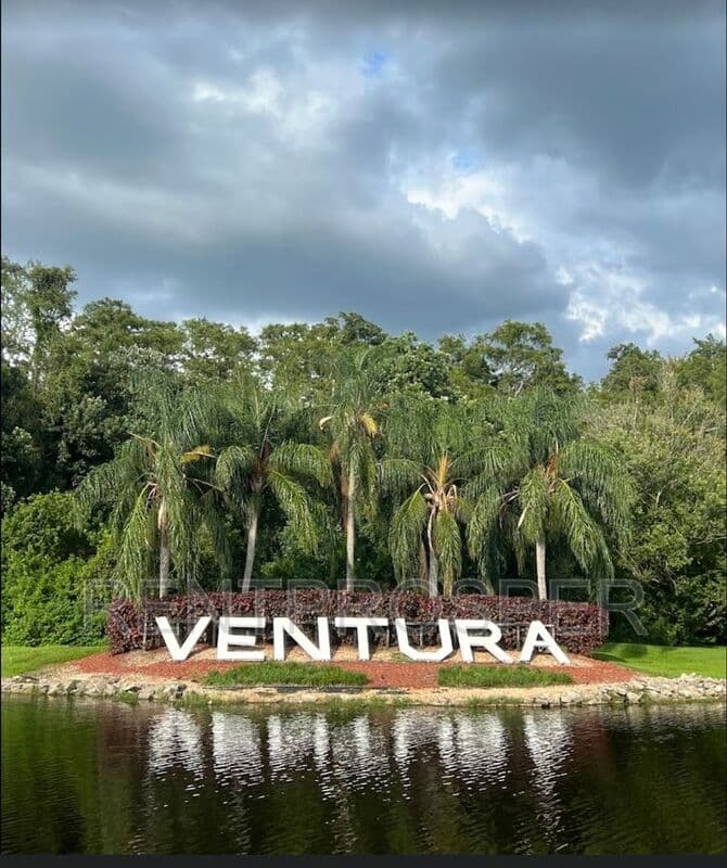 Orlando Condo: 3457 Flossmoor Ave