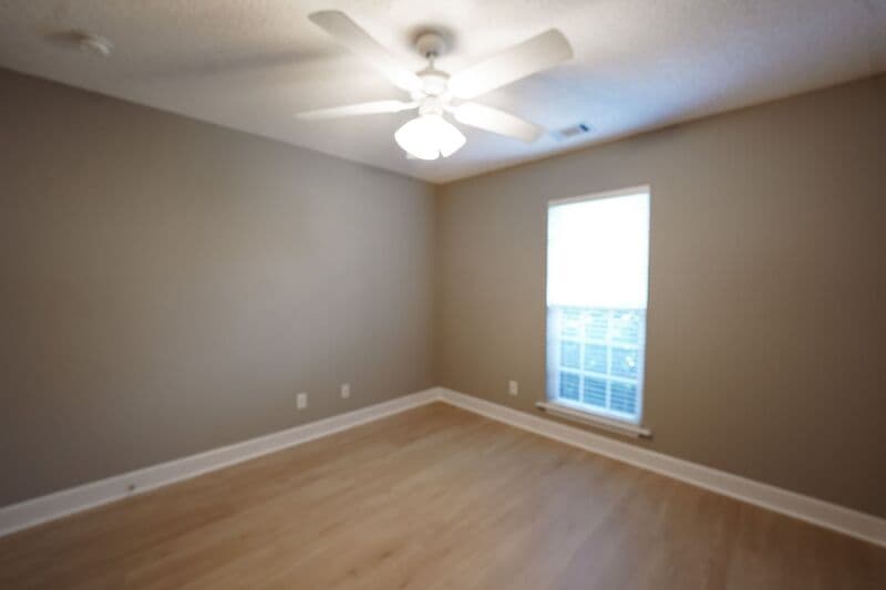 Richmond Hill House: 909 Young Way