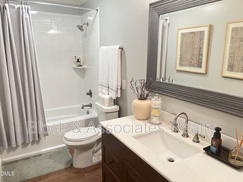 Raleigh House: 2200 Misskelly Dr