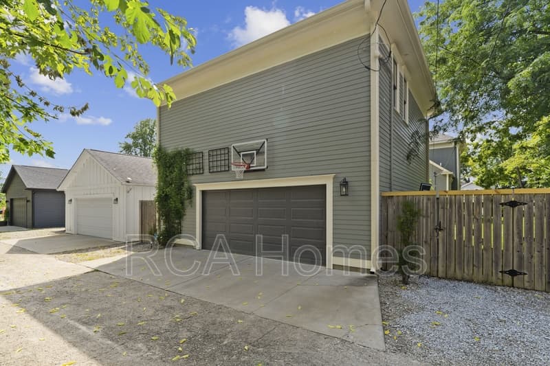 Indianapolis House: 1321 North Beville Avenue