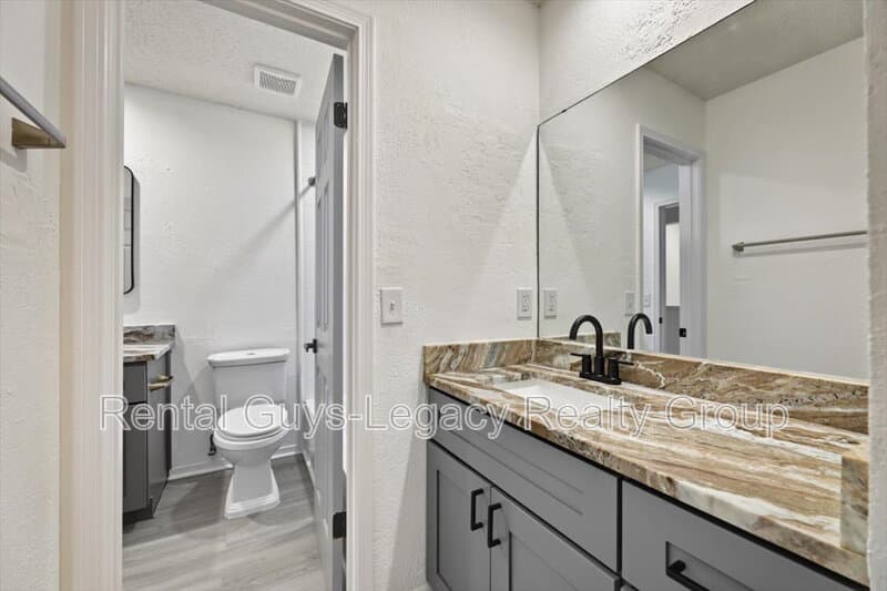 Jacksonville Townhome: 3517 Peeler Road