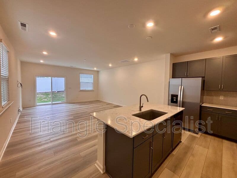 Wake Forest House: 10514 Brookside Reserve Road
