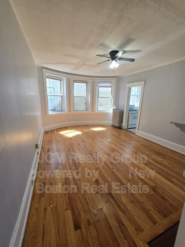Lynn Condo: 66 Basset St