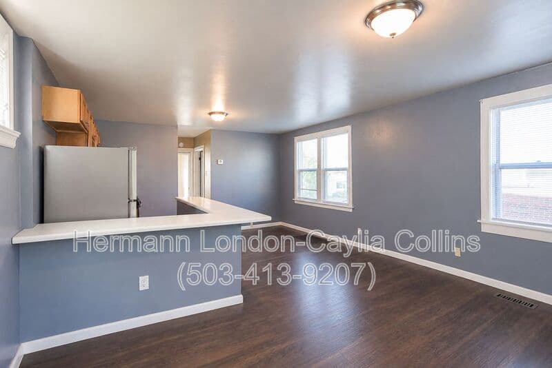 Saint Louis House: 5733 Albia Terrace