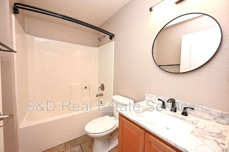 Bartow House: 1631 Taylor Landing Dr