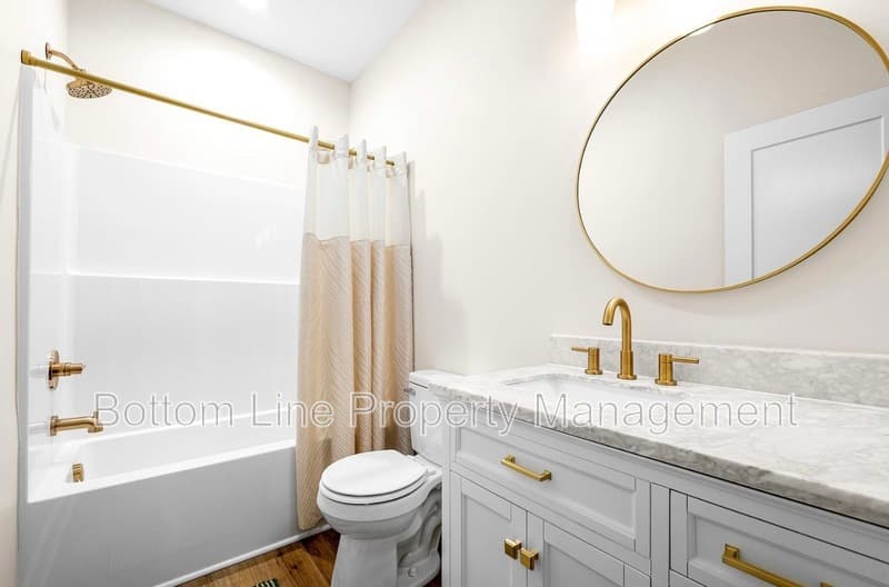 Crouse House: 2462 Shoal Rd