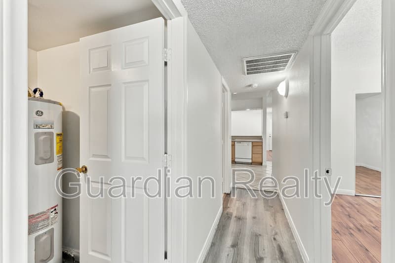 Las Vegas Condo: 4248 Tara Ave