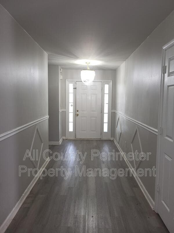 McDonough House: 704 White Dove Drive