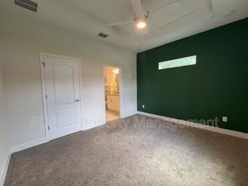 Ocala House: 13831 Sw 33rd Terr