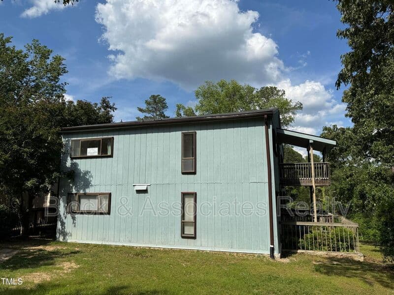 Raleigh House: 5112 Flint Ridge Place