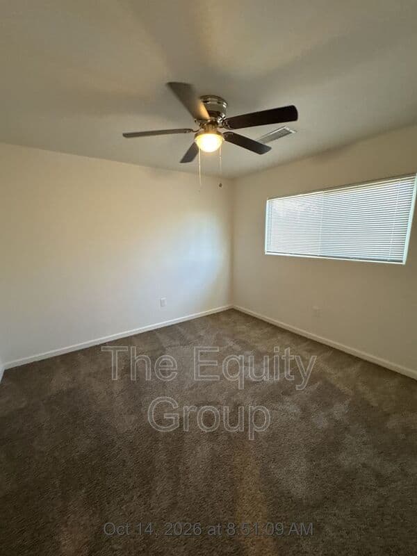 Hanford Condo: 2002 Parker Place