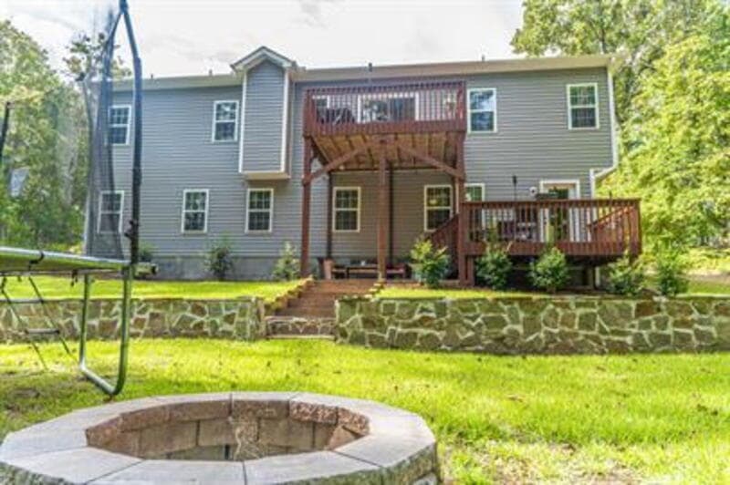 Pinehurst House: 55 Bridle Path Circle