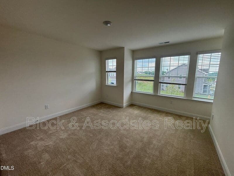 Raleigh House: 5128 Ranger Grove Way