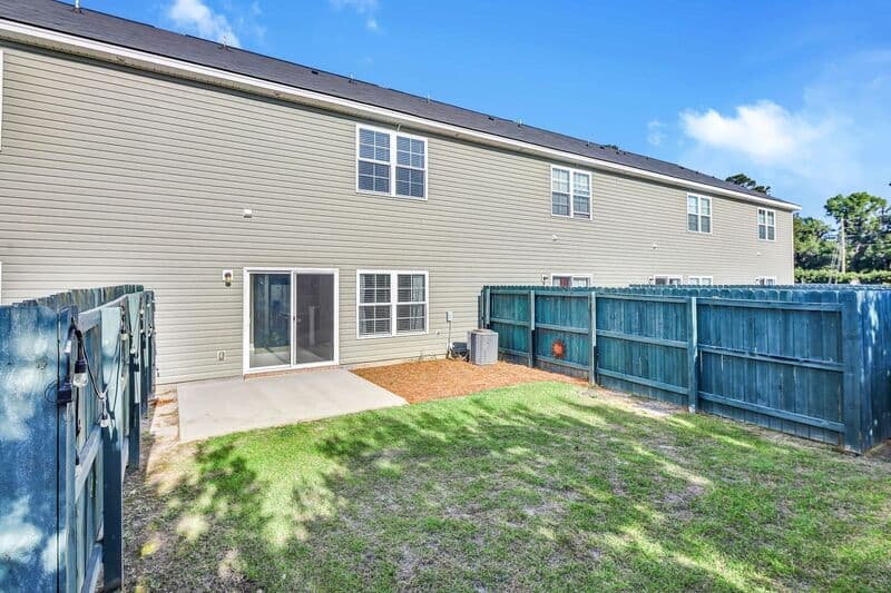 Richmond Hill House: 285 Cantle Dr