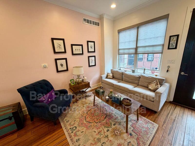 Philadelphia House: 1546 S Lambert St