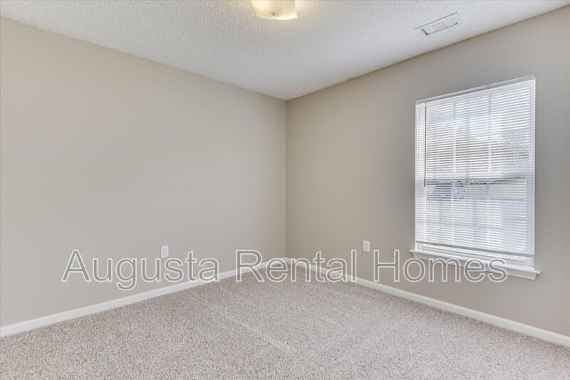 Edgefield Condo: 320 Peachtree Street - 325-21