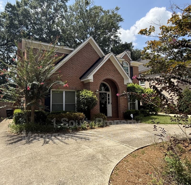 Mobile House: 4272 Bit and Spur Road #16
