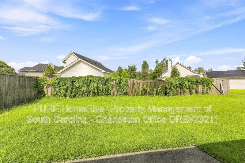 Ladson House: 229 Equinox Cir