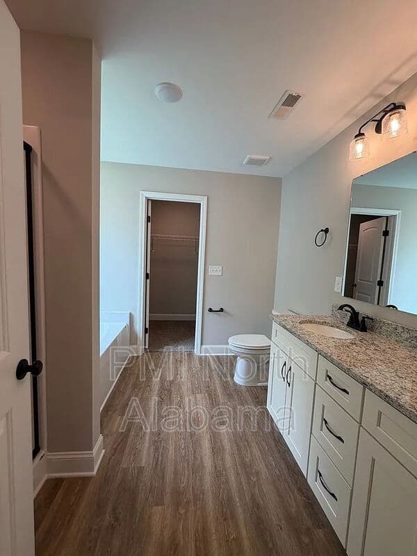 Huntsville House: 1713 Golf Club Lane Northwest
