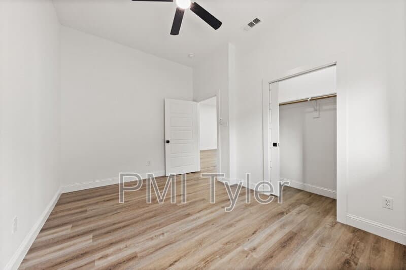 Paris House: 1279 Bonham Street